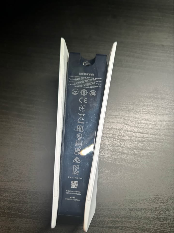 Sony PS5 DualSense Charging Station CFI-ZDS1